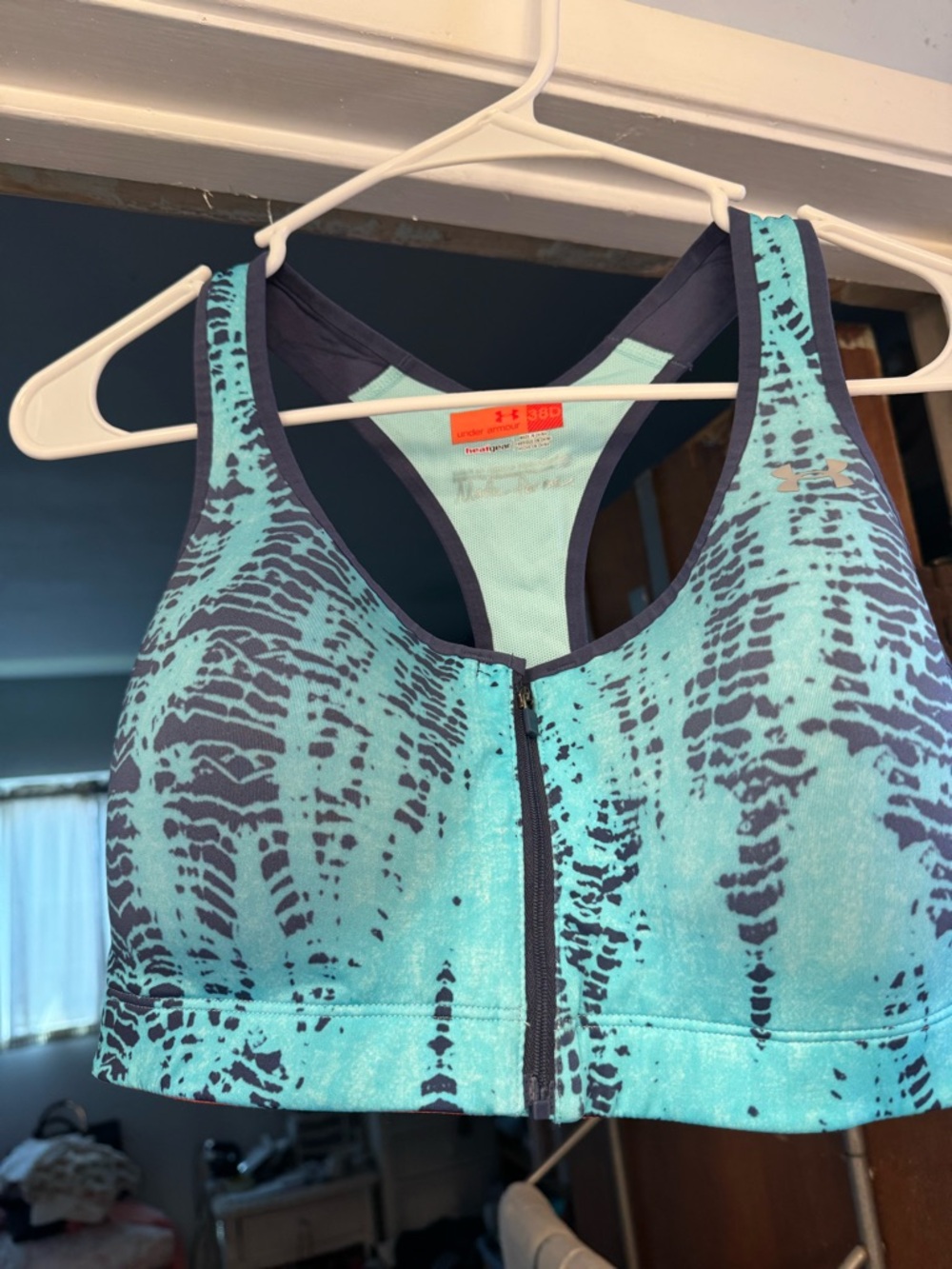 Under Armour Sports Bra 38D
